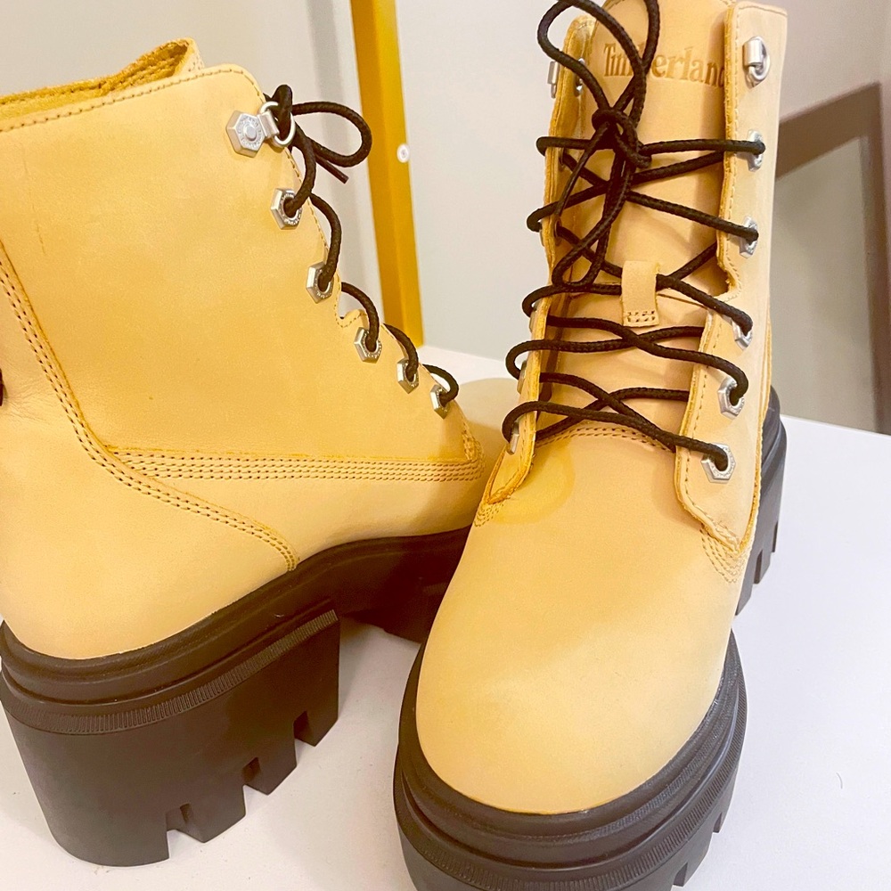 Too Cute Timberland Wedge Boot!